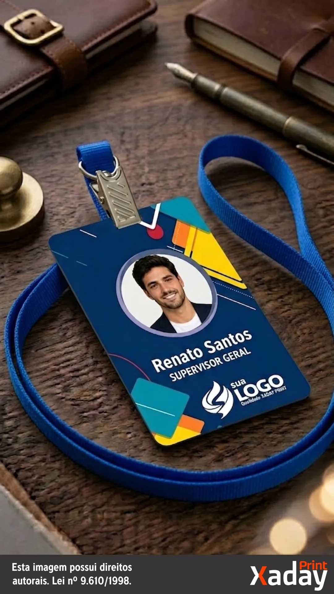 Crachá em PVC Personalizado - 20 Anos Imprimindo com Qualidade.